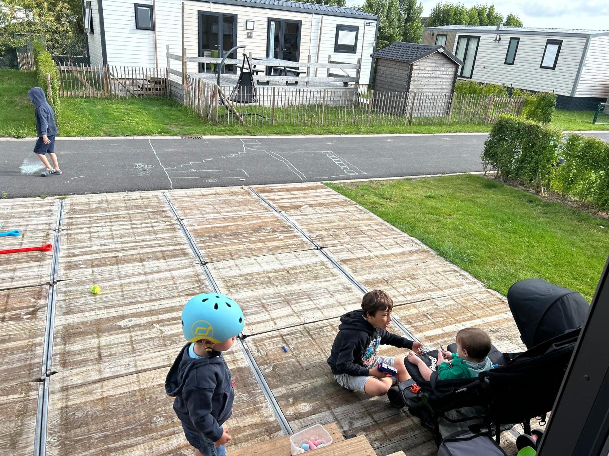 Phitina'S Tiny House Jabbeke - Oostende - Brugge Buitenkant foto